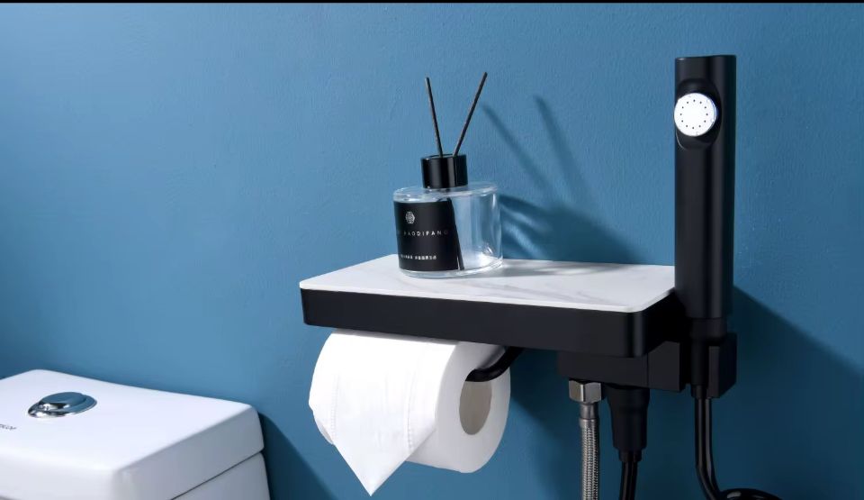 Bidet aan toilet met toiletrolhouder A - Serie